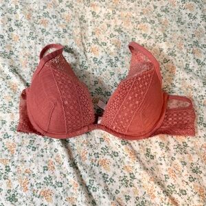 Victoria's Secret Lace Bra in Dusty Pink